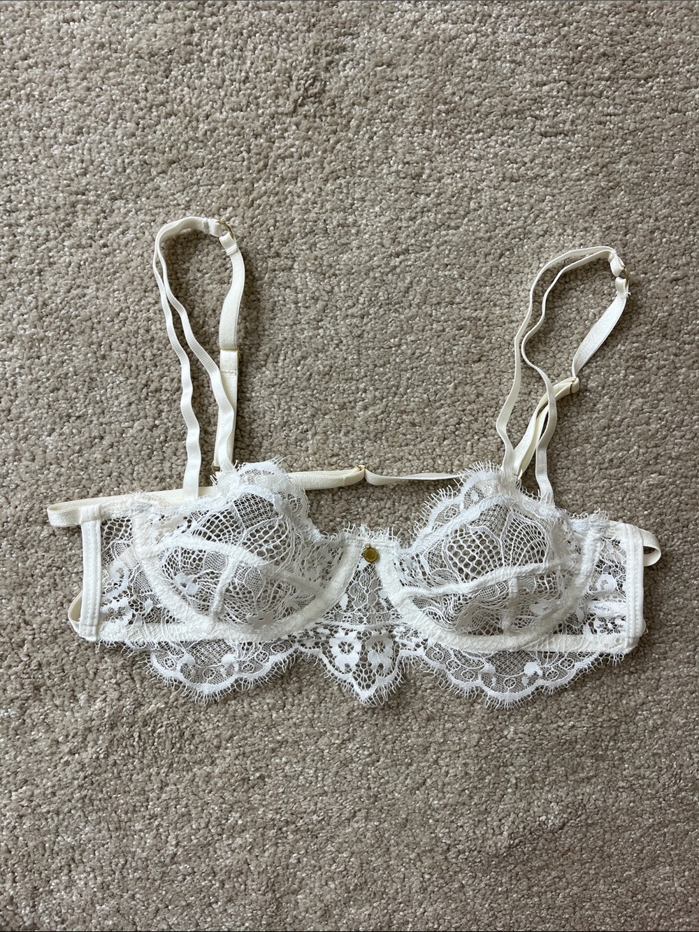 Gooseberry Intimates white lace bra - NEVER WORN